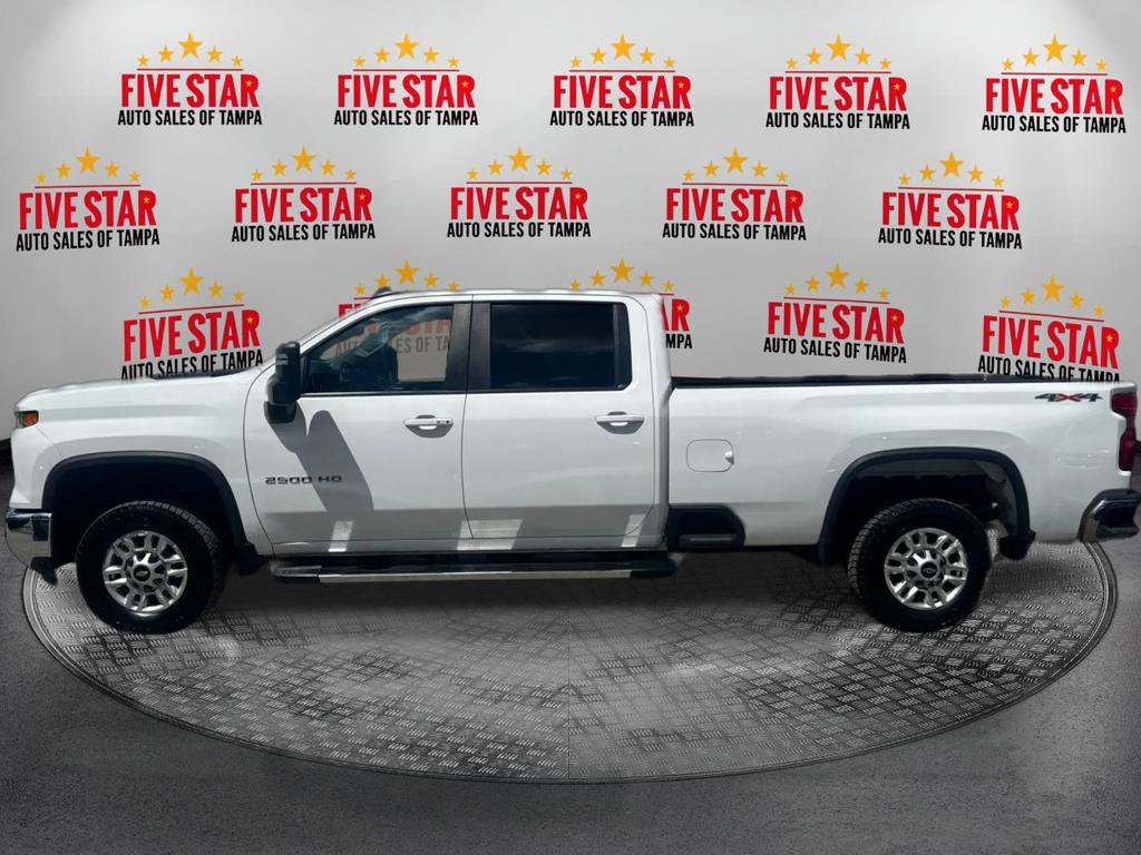Used 2025 Chevrolet Silverado 2500 LT w/ Convenience Package AWD/4WD image 4