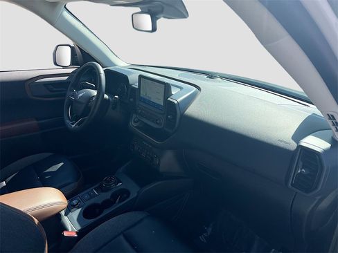 Used 2024 Ford Bronco Sport Outer Banks w/ Tech Package image 30