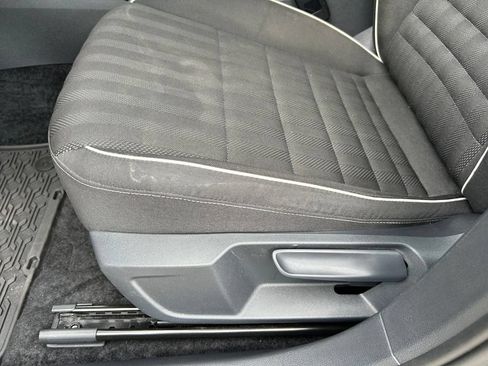 Certified 2024 Volkswagen Jetta Sport FWD image 43