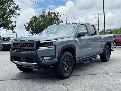 Certified 2026 Nissan Frontier PRO-4X w/ Tow Package AWD/4WD image 7