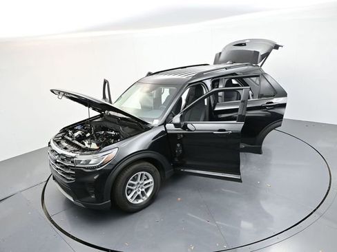 New 2025 Ford Explorer Active image 36