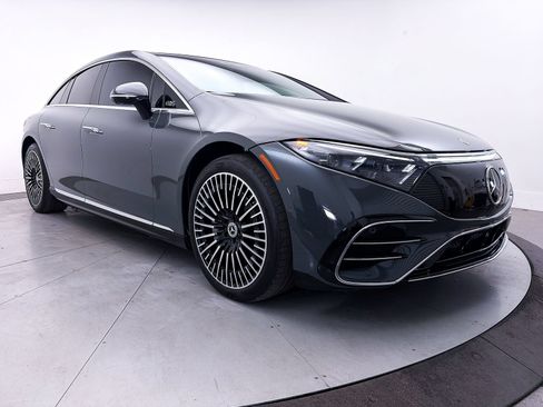Used 2023 Mercedes-Benz EQS 580 4MATIC Sedan image 12