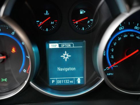 Used 2016 Chevrolet Cruze LT FWD image 21
