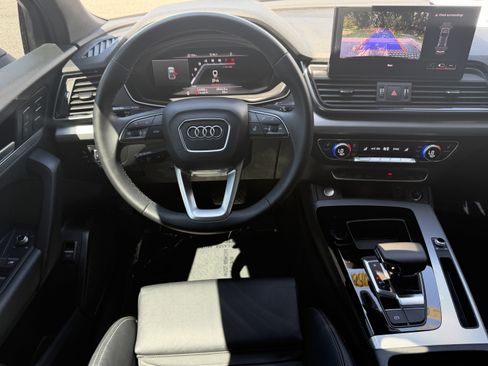 Used 2025 Audi Q5 2.0T Premium w/ Convenience Plus Package AWD/4WD image 18