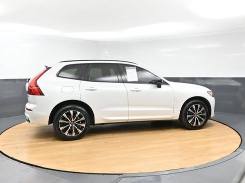 Used 2024 Volvo XC60 B5 Core w/ Protection Package Premier AWD/4WD image 4