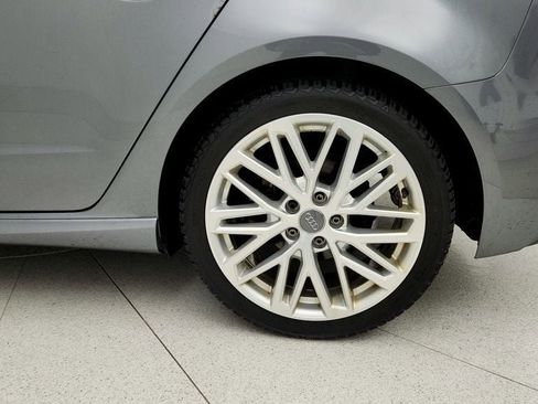 Used 2018 Audi A3 e-tron Prestige w/ Prestige Package image 9