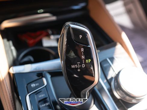 Used 2019 BMW 540i w/ M Sport Package image 36