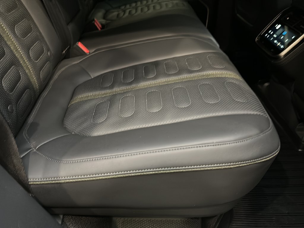 Used 2022 Rivian R1T Adventure AWD/4WD image 16