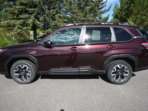 Used 2026 Subaru Forester Premium AWD/4WD image 2