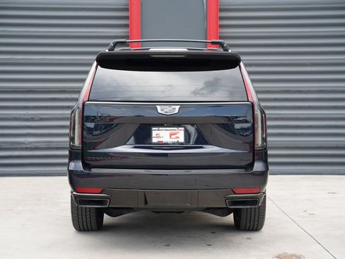 Used 2023 Cadillac Escalade ESV Sport Platinum w/ LPO, ONYX Package RWD image 11