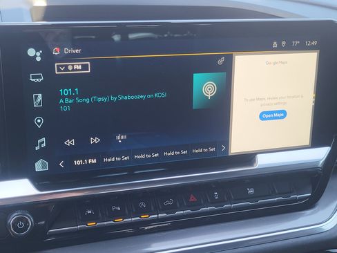 Used 2023 Chevrolet Silverado 1500 High Country w/ Technology Package AWD/4WD image 16