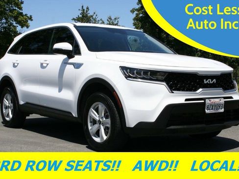 Used 2022 Kia Sorento LX AWD/4WD image 2