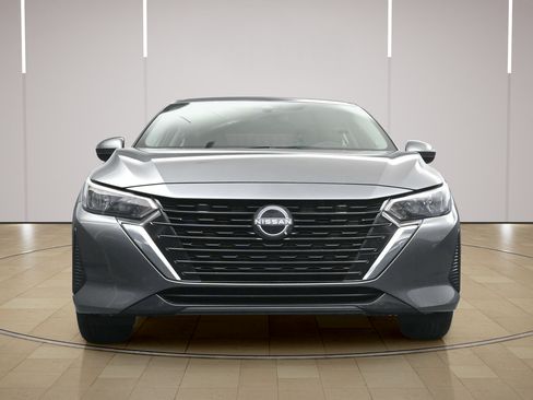 Used 2025 Nissan Sentra S FWD image 20