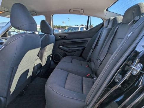 Used 2024 Nissan Altima 2.5 SV image 9