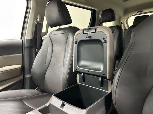 New 2026 Kia Carnival image 24