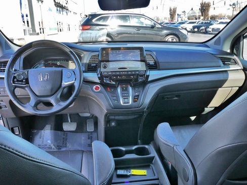 Used 2018 Honda Odyssey EX-L image 19
