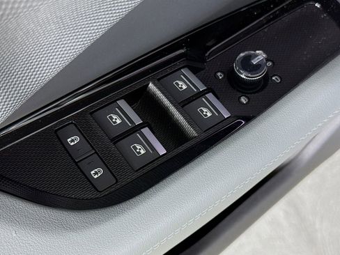 New 2026 Audi Q3 quattro 2.0T image 18