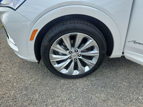 Used 2025 Buick Envista Preferred FWD image 28