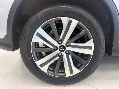 Used 2025 Mitsubishi Outlander Sport ES AWD/4WD image 39