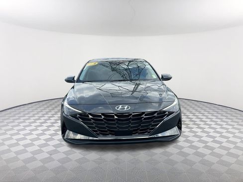 Used 2023 Hyundai Elantra Limited FWD image 2