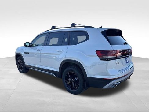 New 2026 Volkswagen Atlas Peak Edition AWD/4WD image 3