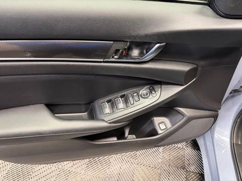 Used 2022 Honda Accord Sport image 14