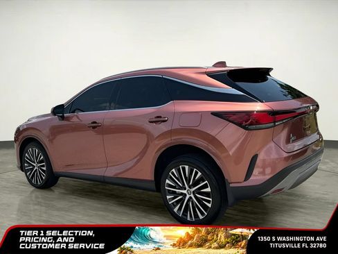 Used 2023 Lexus RX 350 Premium Plus w/ Cold Area Package FWD image 4