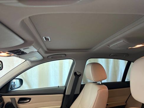 Used 2011 BMW 328i xDrive Sedan AWD/4WD image 14
