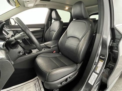 Used 2019 INFINITI QX50 Essential image 33