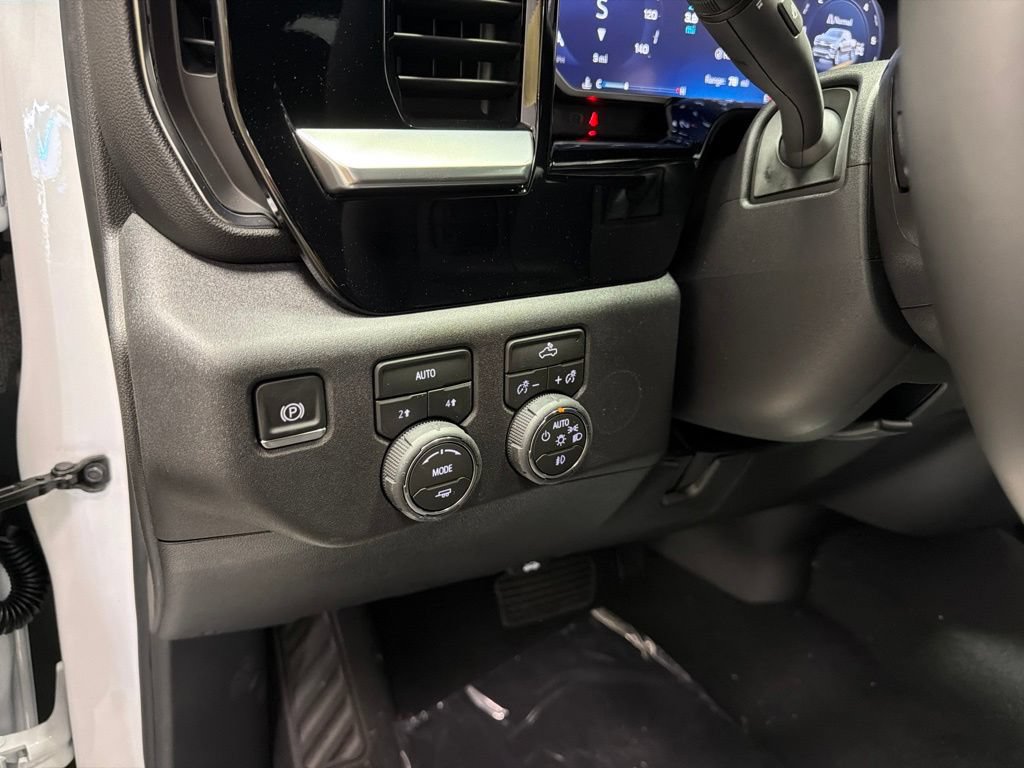 New 2026 Chevrolet Silverado 1500 RST AWD/4WD image 17