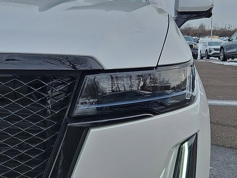 Certified 2024 Cadillac Escalade Sport Platinum image 9