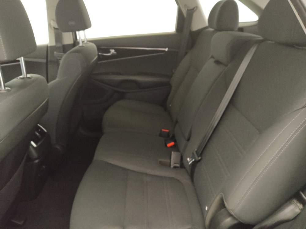 Used 2020 Kia Sorento S AWD/4WD image 18
