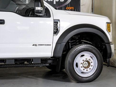 Used 2019 Ford F550 4x4 SuperCab Super Duty image 7