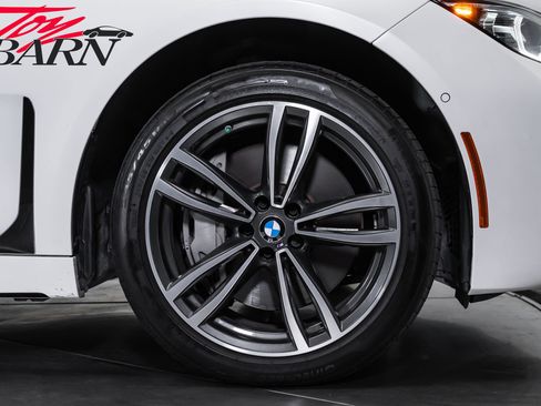 Used 2021 BMW 750i xDrive w/ Executive Package AWD/4WD image 16