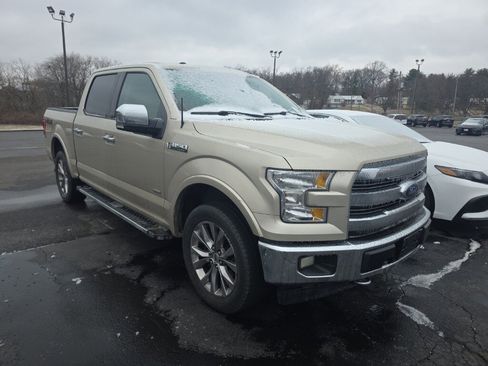 Used 2017 Ford F150 Lariat image 3