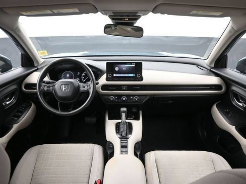 Used 2024 Honda HR-V LX image 10