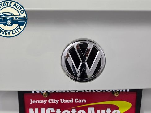 Used 2019 Volkswagen Jetta GLI Autobahn FWD image 32