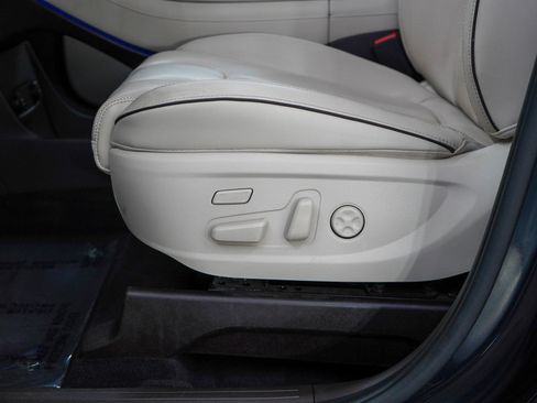 Used 2020 Hyundai Palisade Limited w/ Winter Weather Package image 23