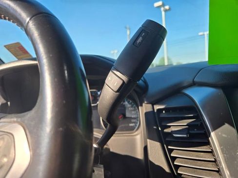 Used 2019 Chevrolet Tahoe LT AWD/4WD image 11