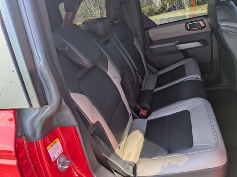 Used 2023 Ford Bronco Wildtrak image 25