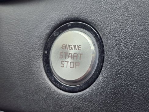 Used 2019 Kia Stinger GT2 AWD/4WD image 10
