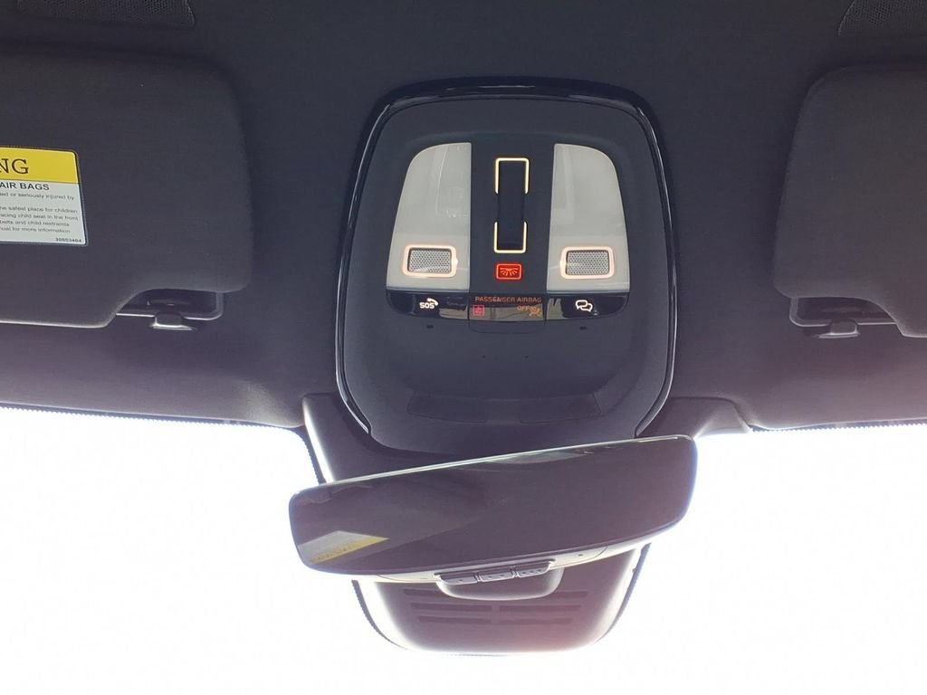 Certified 2026 Volvo XC90 B6 Plus AWD/4WD image 23