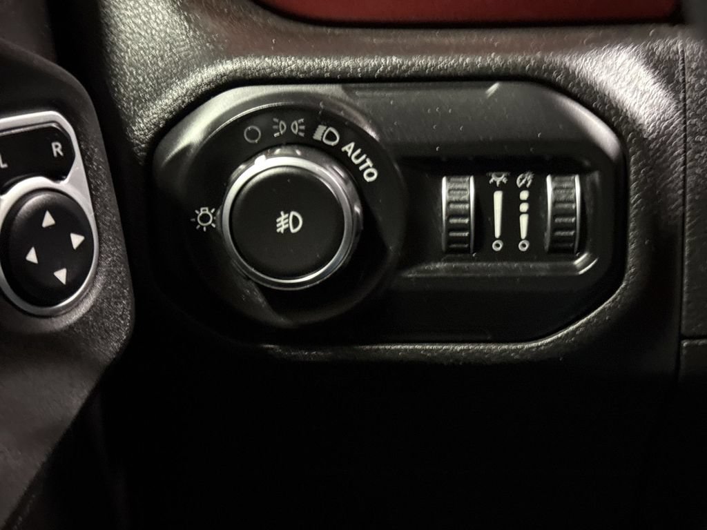 Used 2019 Jeep Wrangler Unlimited Rubicon AWD/4WD image 19