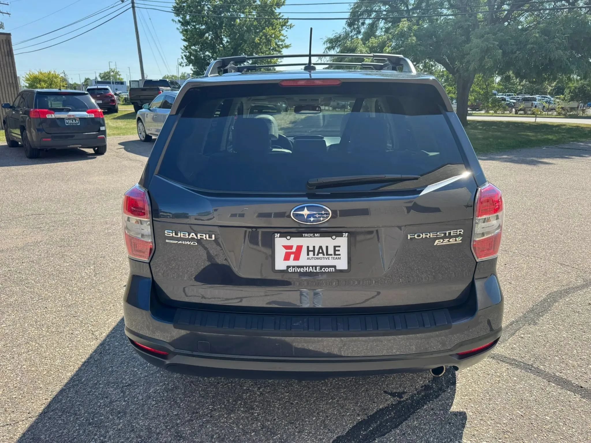 Used 2014 Subaru Forester 2.5i Touring AWD/4WD image 8