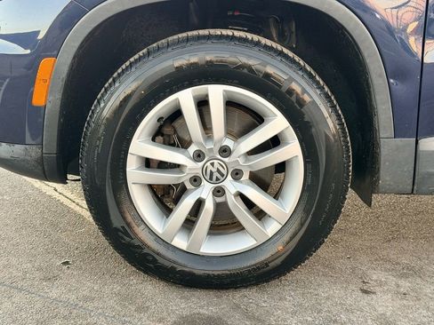 Used 2016 Volkswagen Tiguan S image 29