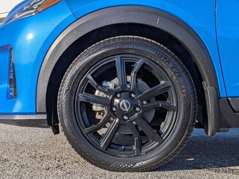 Used 2023 Nissan Kicks SR image 24