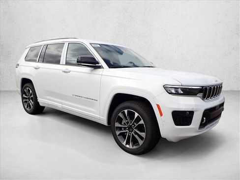 New 2025 Jeep Grand Cherokee L Overland w/ Luxury Tech Group IV AWD/4WD image 6
