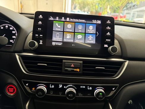 Used 2020 Honda Accord EX image 32