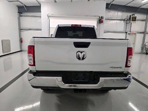 Used 2024 RAM 2500 Tradesman w/ Chrome Appearance Group AWD/4WD image 8
