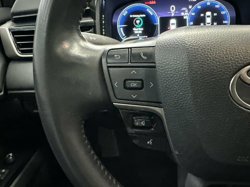 Used 2025 Toyota Camry XSE FWD image 25